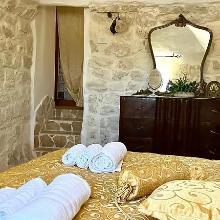 Trullo 别墅 *